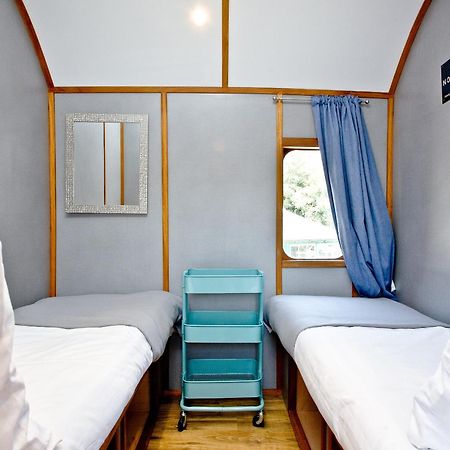 Brunel Boutique Railway Carriage 2 道利什 外观 照片